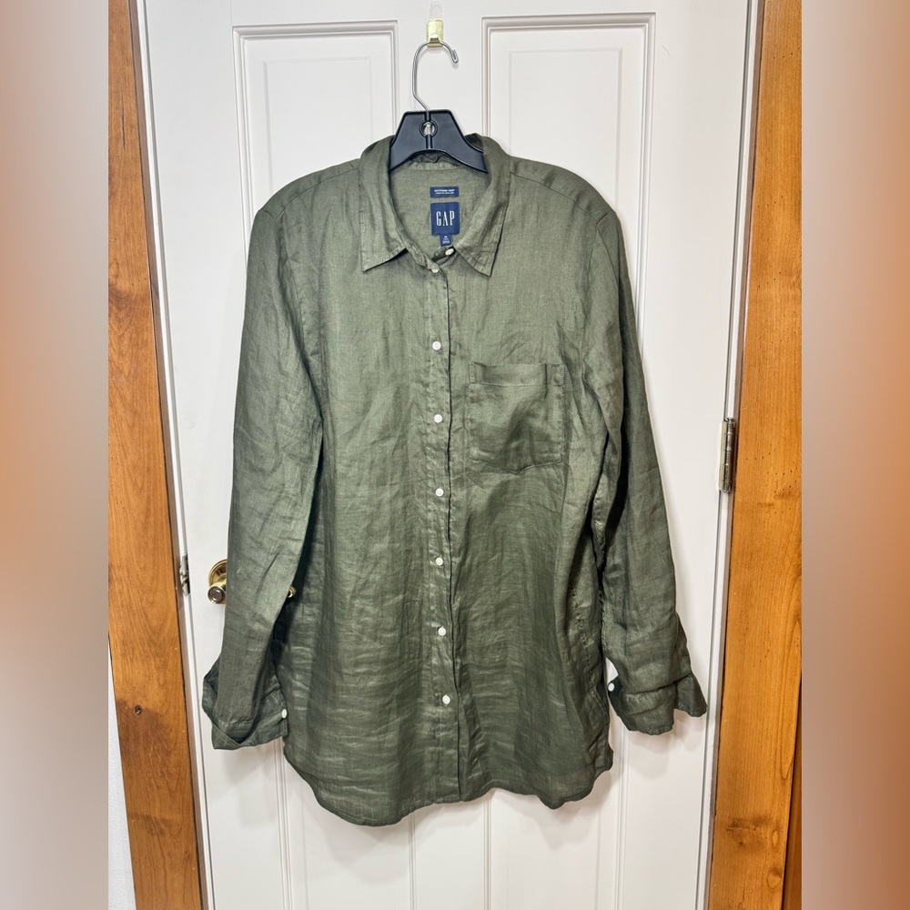 GAP 100% Linen Boyfriend Shirt Olive Green Button Down Medium Tall NWT